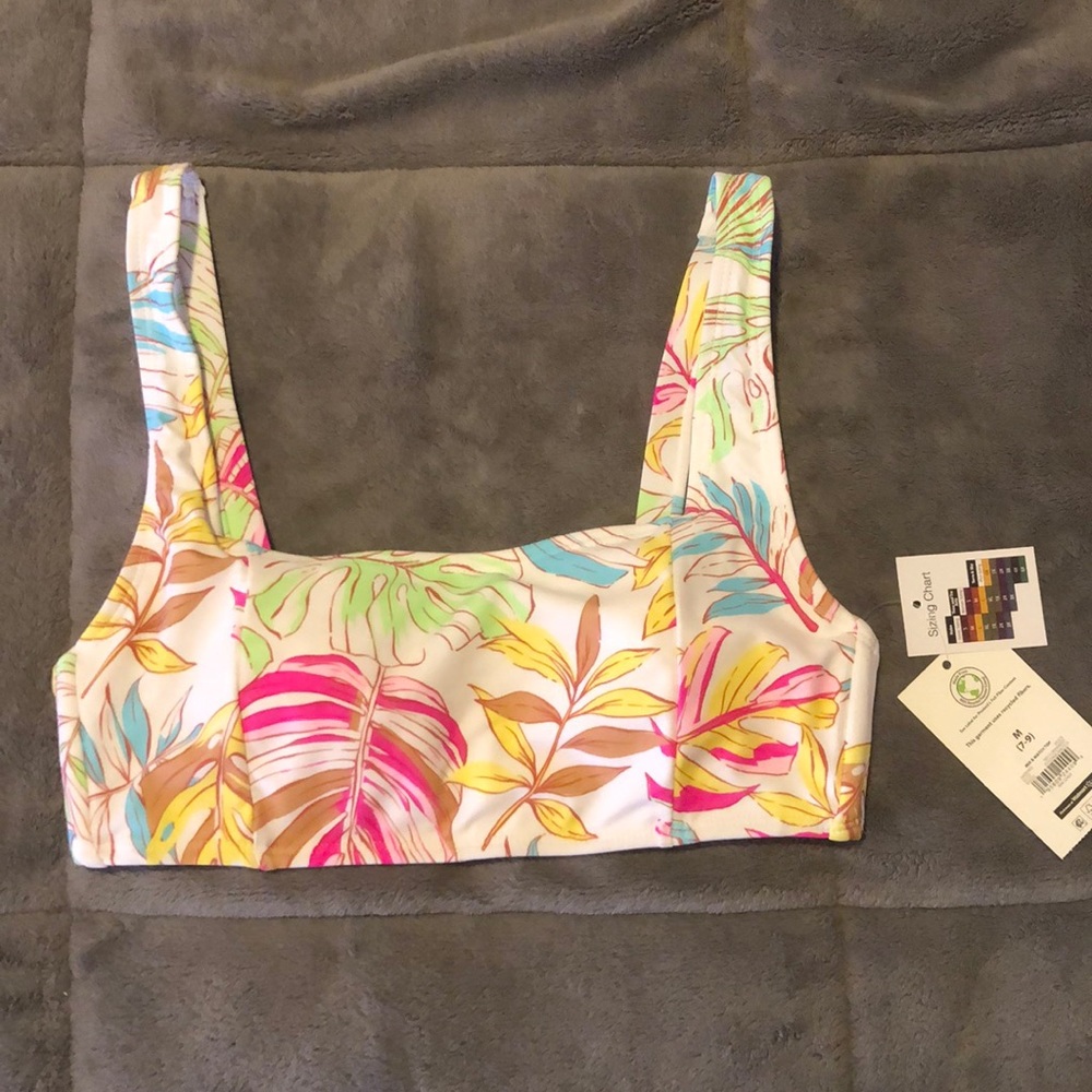 NWT bikini top - Picture 1 of 3